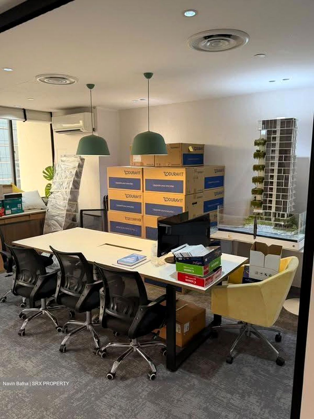 International Plaza (D2), Office #612795541